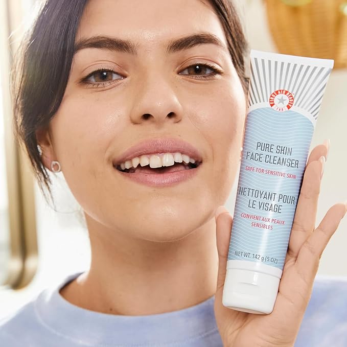 First Aid Beauty - Pure Skin Face Cleanser, Effectively Removes Makeup, Dirt, & Impurities, Gentle Cleanser Leaves skin Soft & Supple, Fragrance Free (5 oz, 2 ct)
